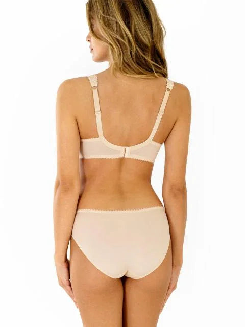 Lace Underwire Padded Bra. Anette. Beige