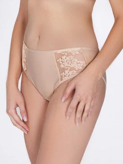 Embroidery Classic Panty. Grace. Caramel Milkshake