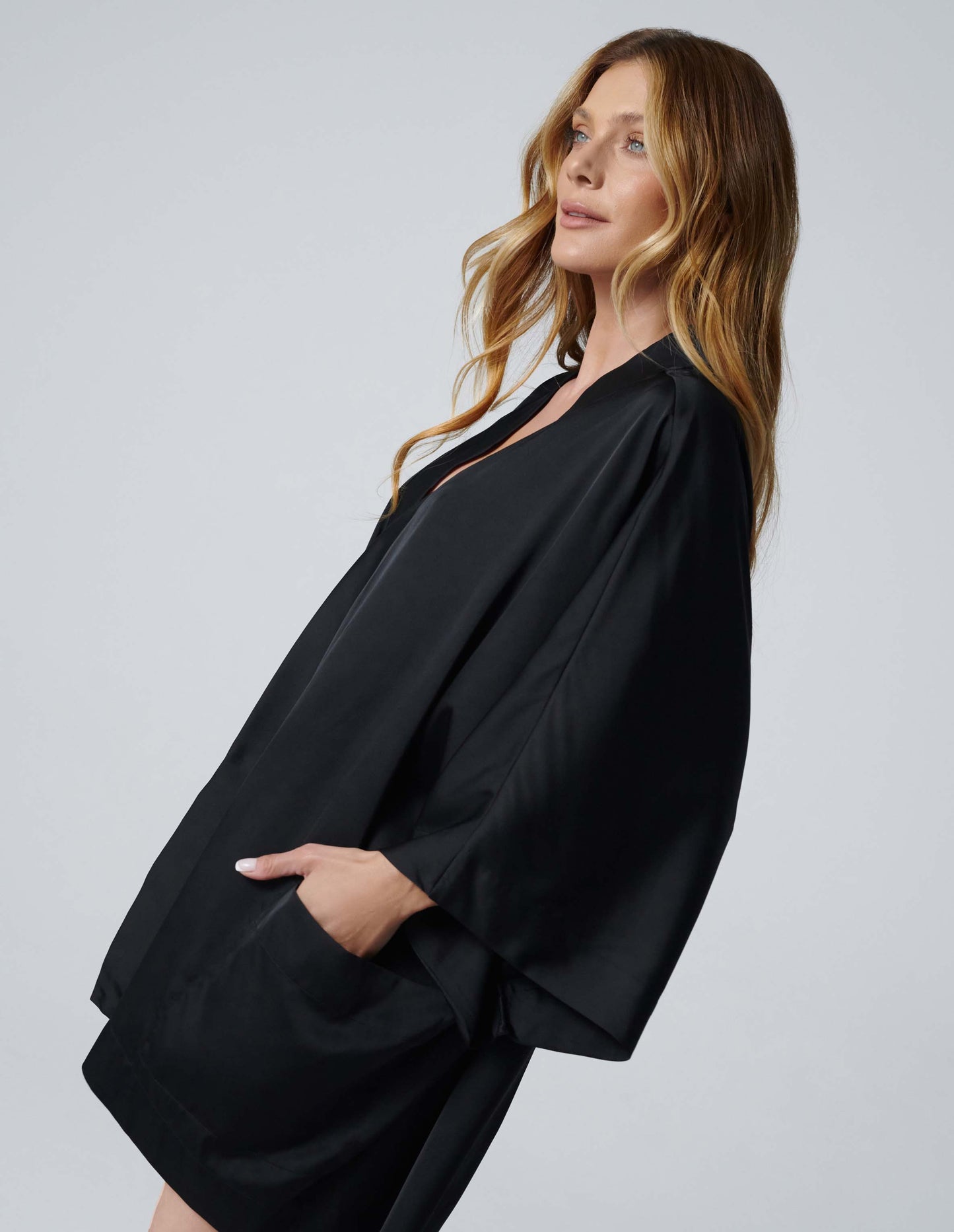 Robe Glammy Robert Kupisz X Esotiq Black - 1